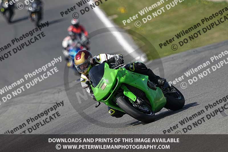 donington no limits trackday;donington park photographs;donington trackday photographs;no limits trackdays;peter wileman photography;trackday digital images;trackday photos